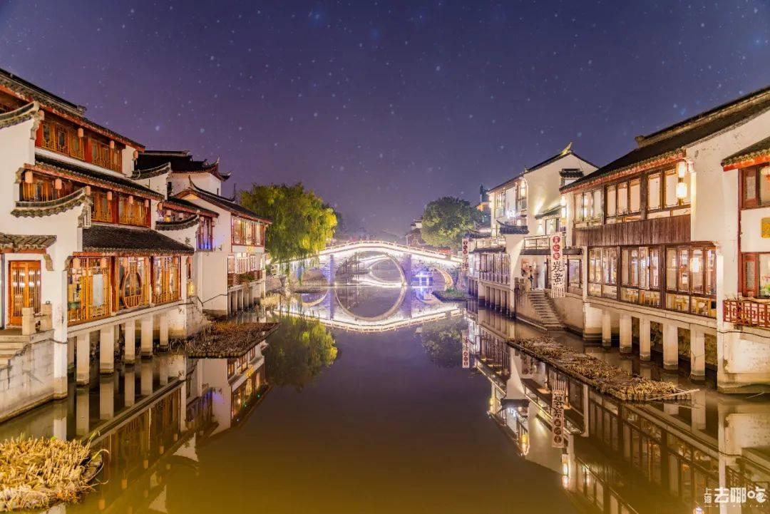 逃离破旧弃城